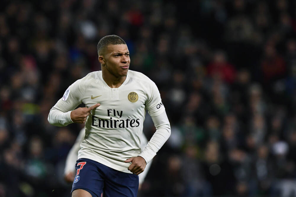 一组数据透视我国消费市场规模稳步扩大